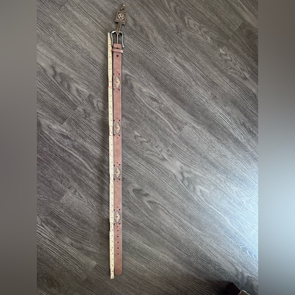 Roper Women’s belt with leather inlay and studded details. New With Tag - Picture 8 of 9